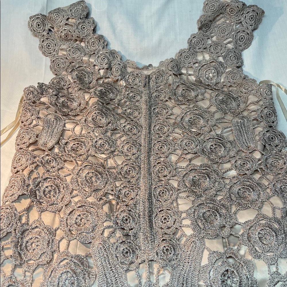 Elegant, Vintage Crocheted Beige 1950’s Wiggle Dress - Picture 14 of 16